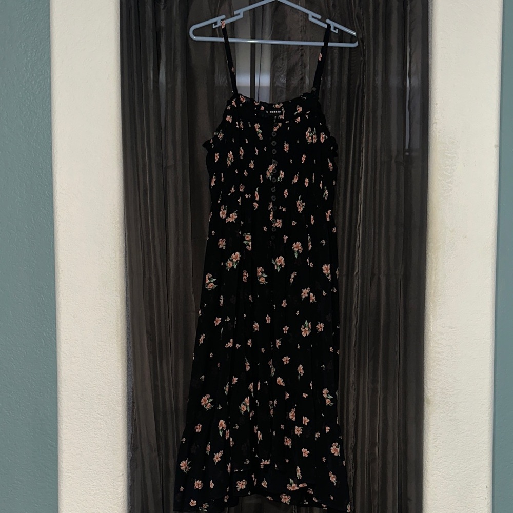 Torrid size 2 chiffon button up sleeveless maxi shear tunic